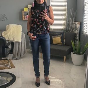 Meet your Posher, Nichol